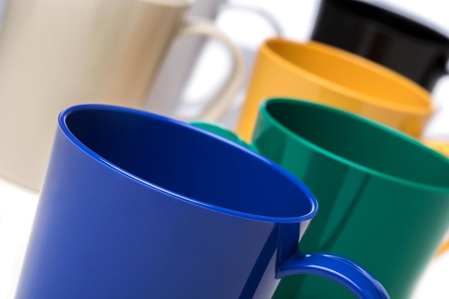 Durable White Tritan Coffee Mug, 8 oz with Easy Grip Handle - Home Essential