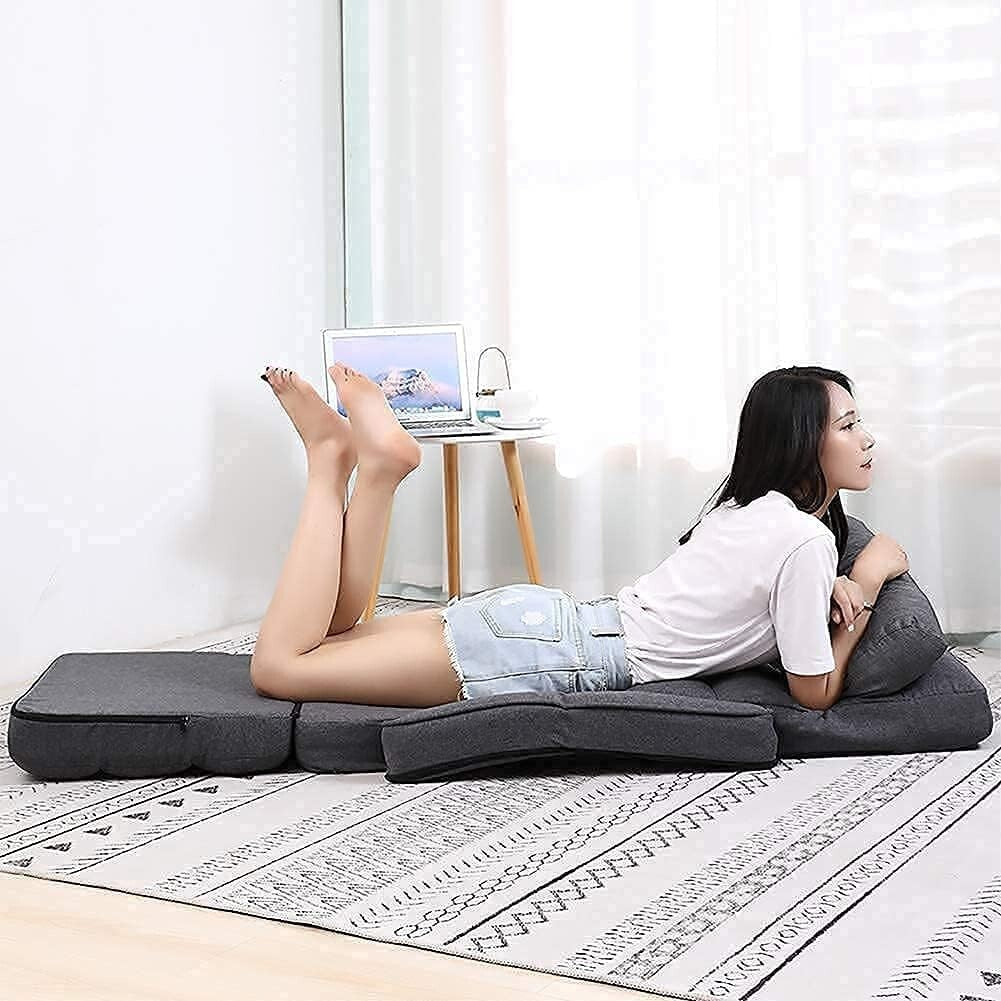 Compact Folding Gaming Chair with 42 Reclining Positions – Comfort Meets Style