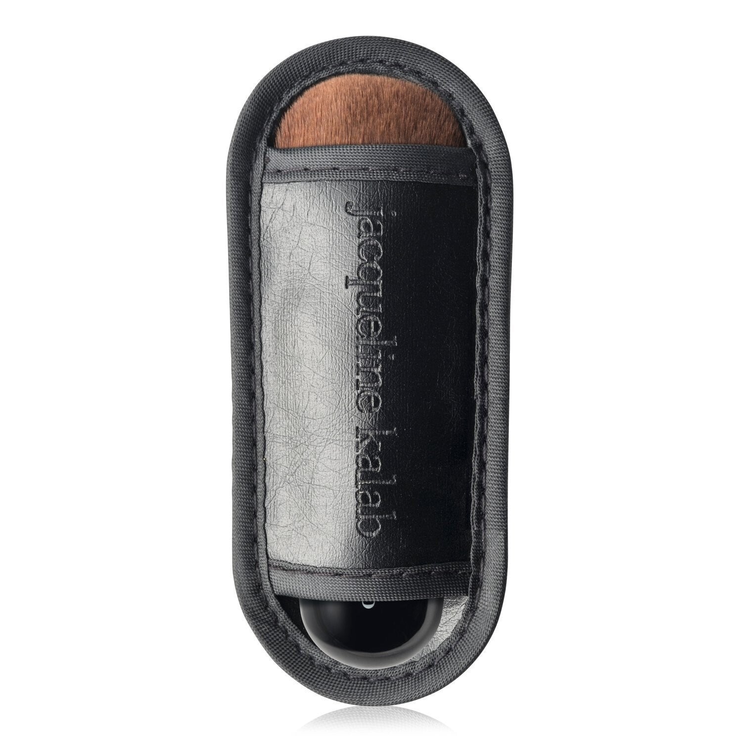Travel-Friendly Foundation Brush: Achieve Professional Quality Makeup in Seconds
