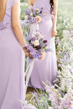 Load image into Gallery viewer, Lavender Artificial Flower Bridesmaid Bouquet Set of 4 - Elegant 7-Inch Design