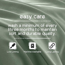 Load image into Gallery viewer, Premium King Size Throw Blanket - Lightweight, Plush, and Durable - Pet Friendly