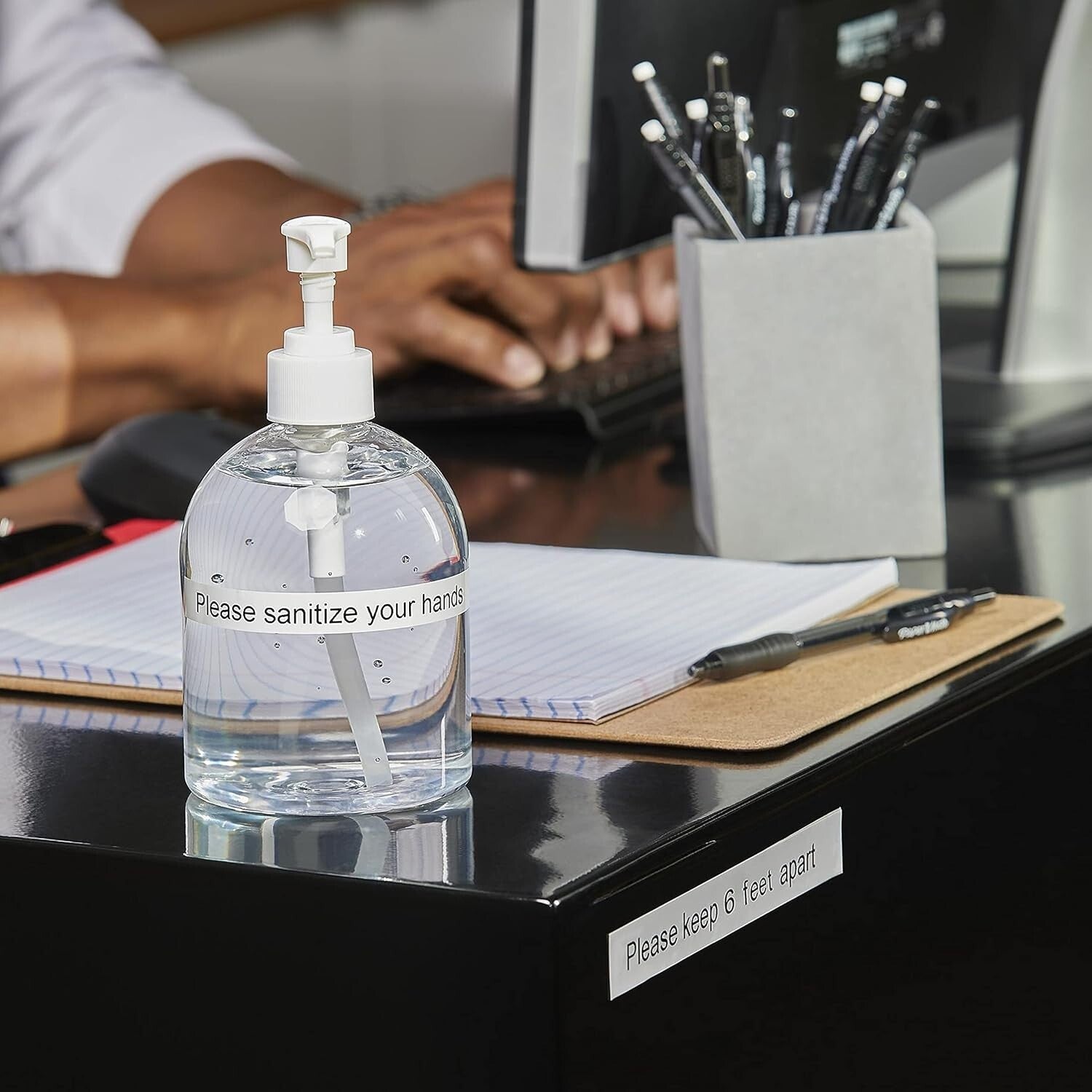 Lightweight LabelManager 160 with Thermal Printing: Easy & Compact Organization