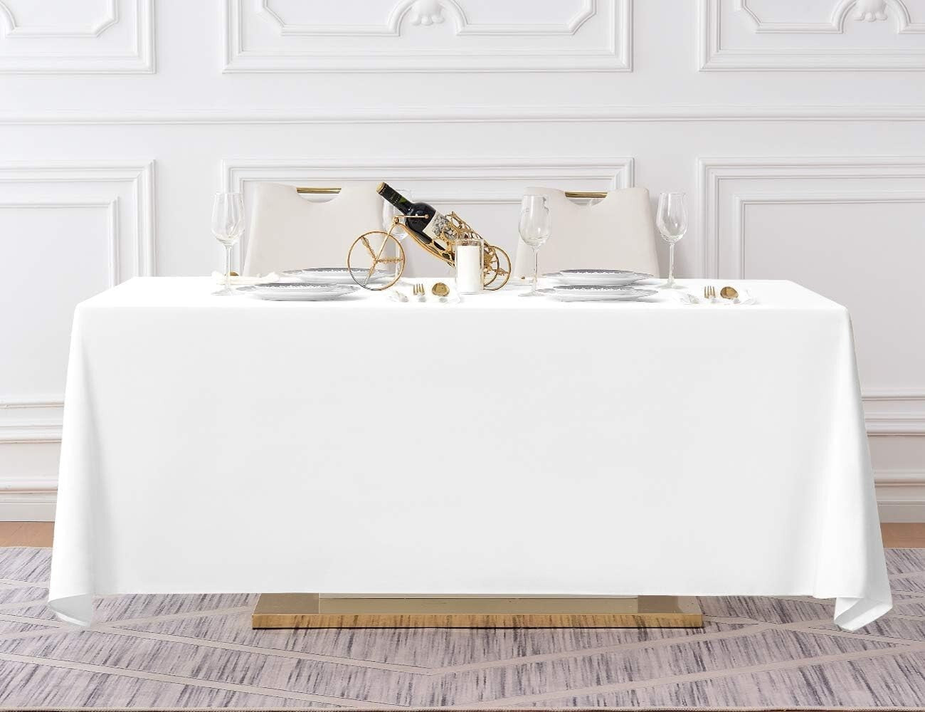 Elegant 5 Pack White 90x132 Inch Tablecloths for Stylish Dining Experiences