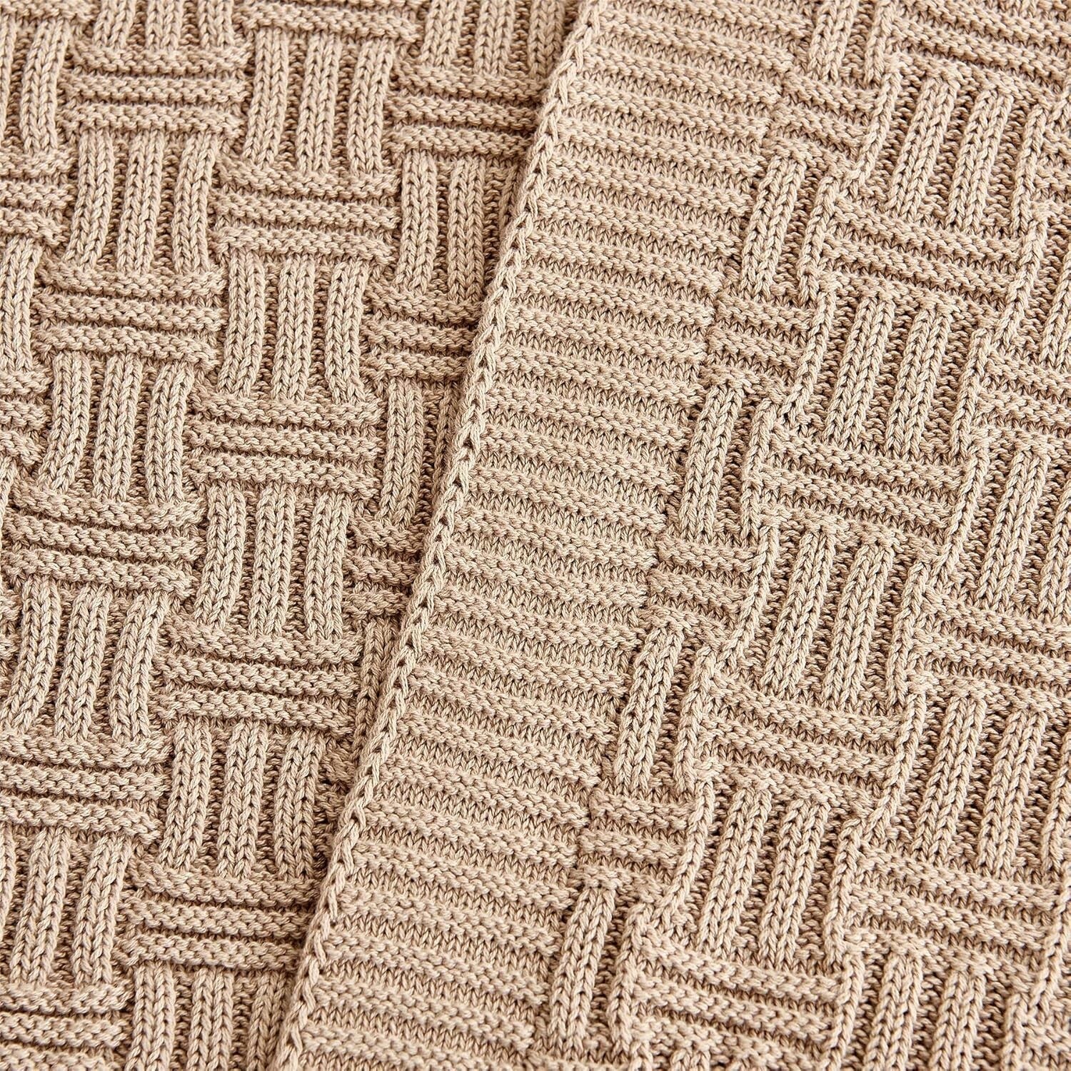 Elegant 60x80 Cotton Khaki Cable Knit Throw Blanket - Perfect for Snuggling