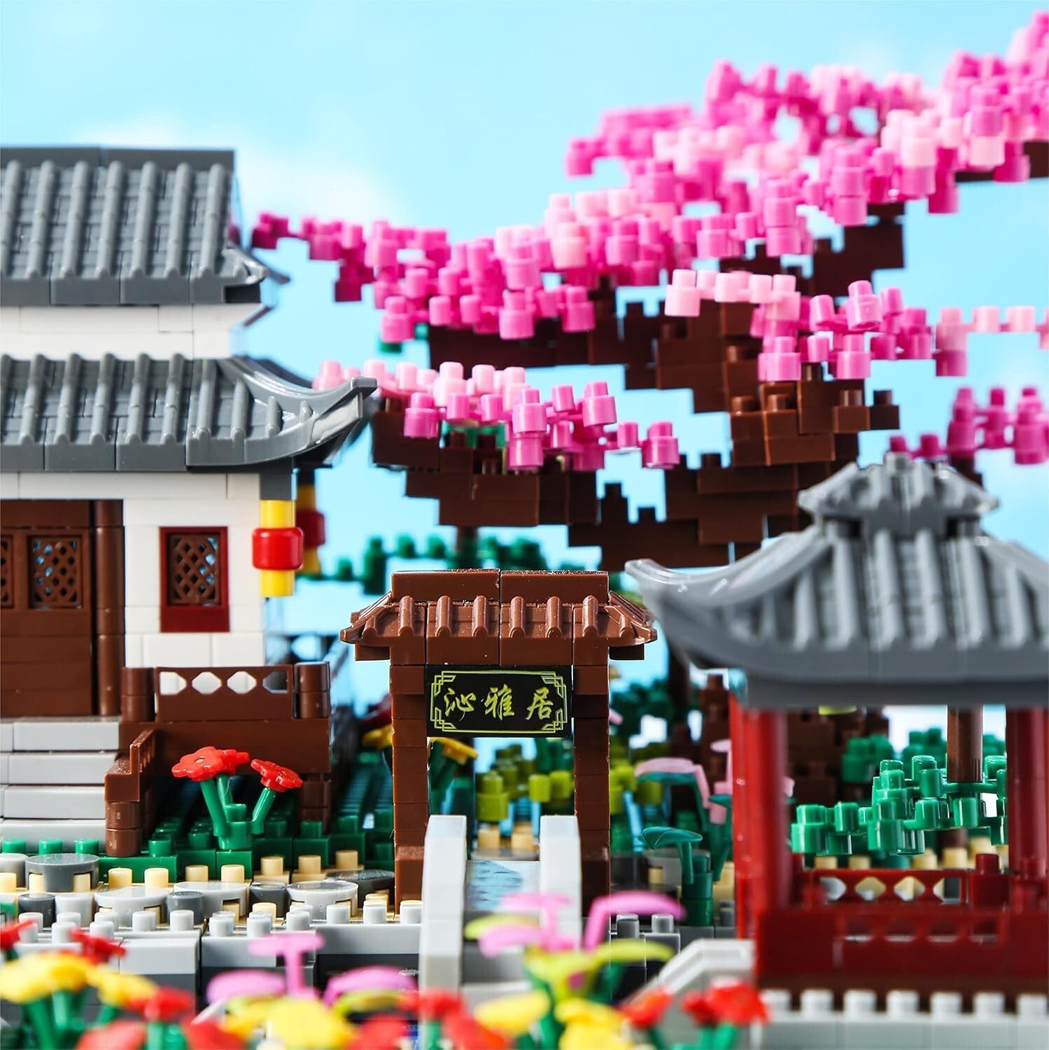 Cherry Blossom Tree Building Set (3320 pcs) with Music - Stunning Gift Box