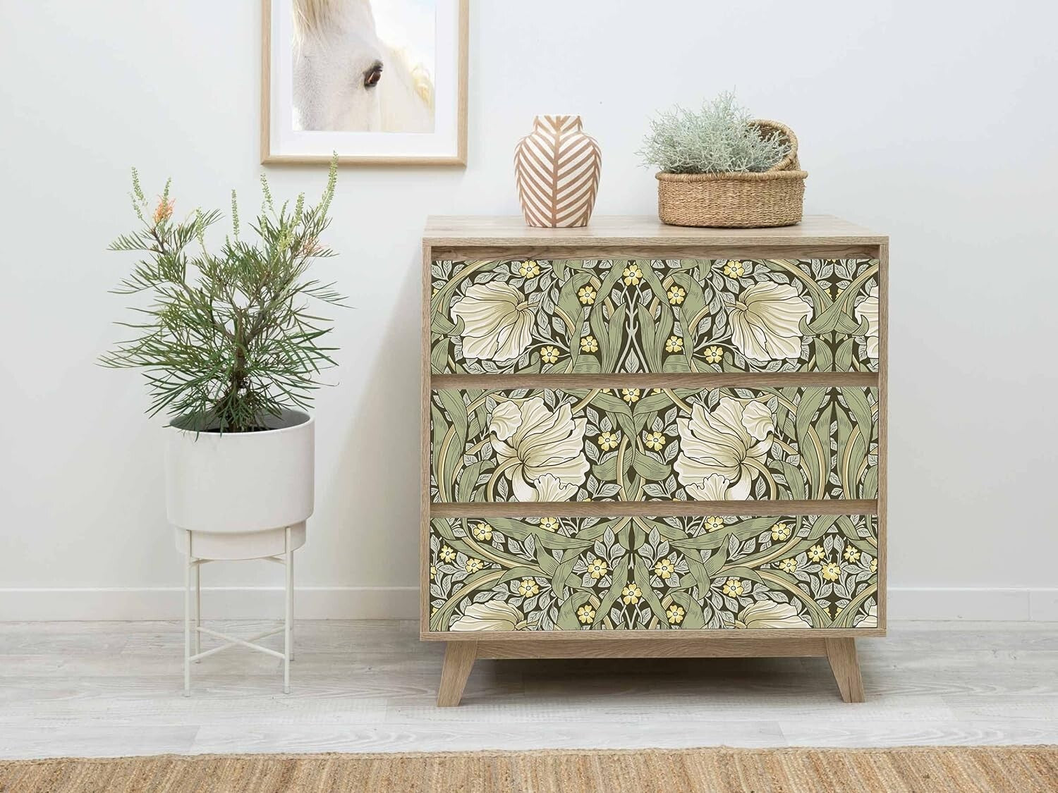 Eco-Friendly William Morris Sage Green Wallpaper - Removable & Waterproof Design