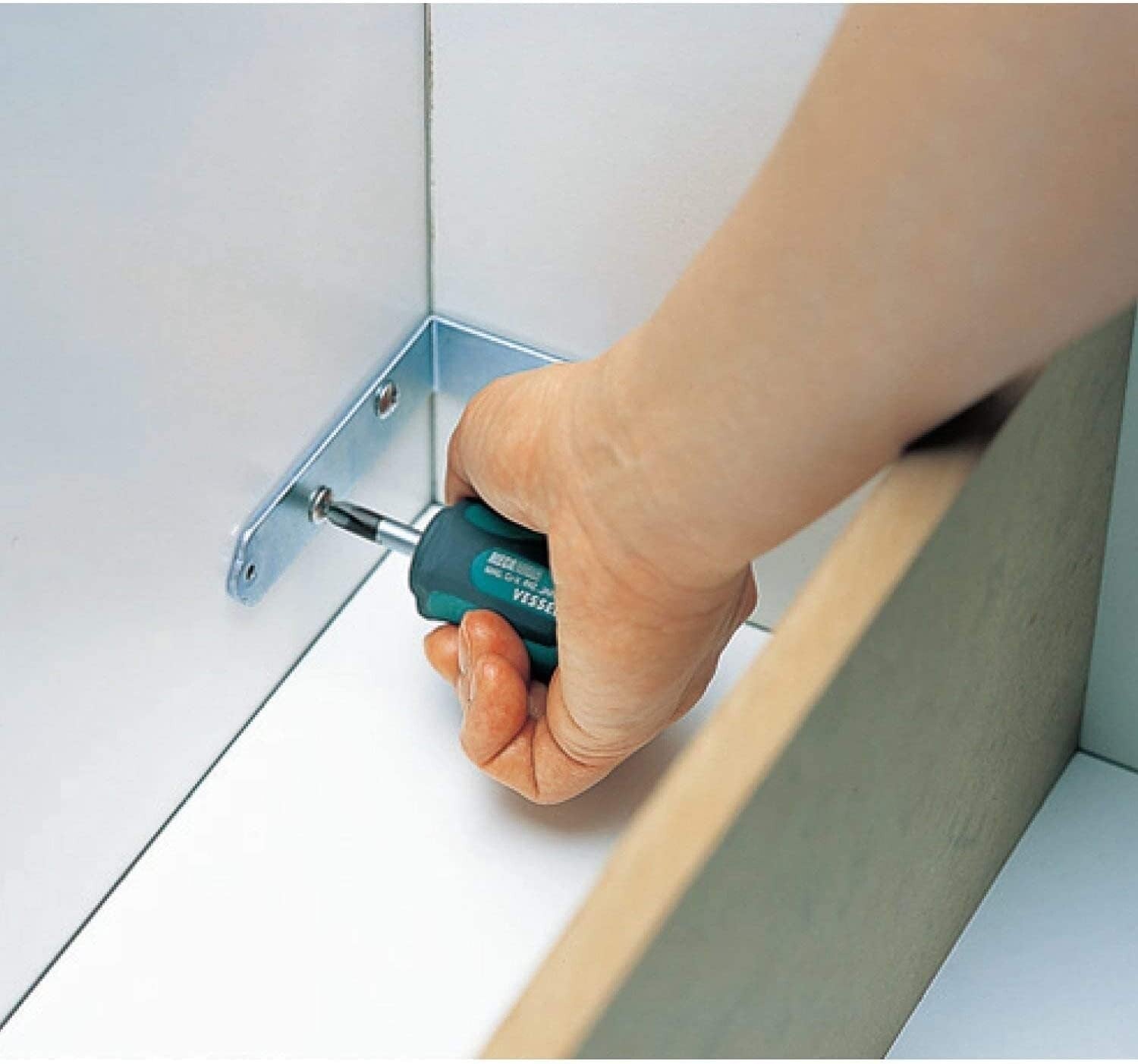 Versatile 8-Piece Screwdriver Set with EVA Foam Handle - Ideal for Home & Shop