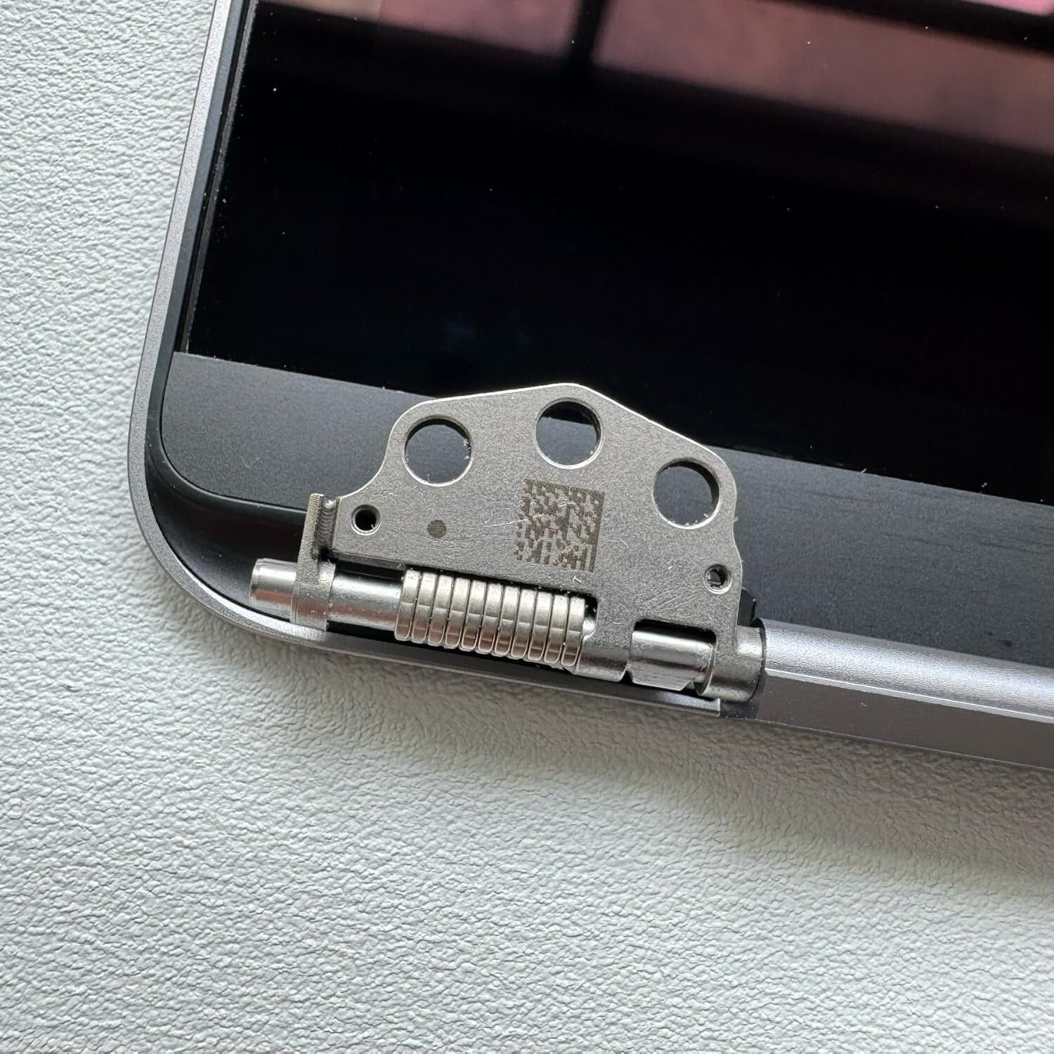 13.3” Retina LCD Display for MacBook Pro A2251 A2289 with Easy Installation Kit