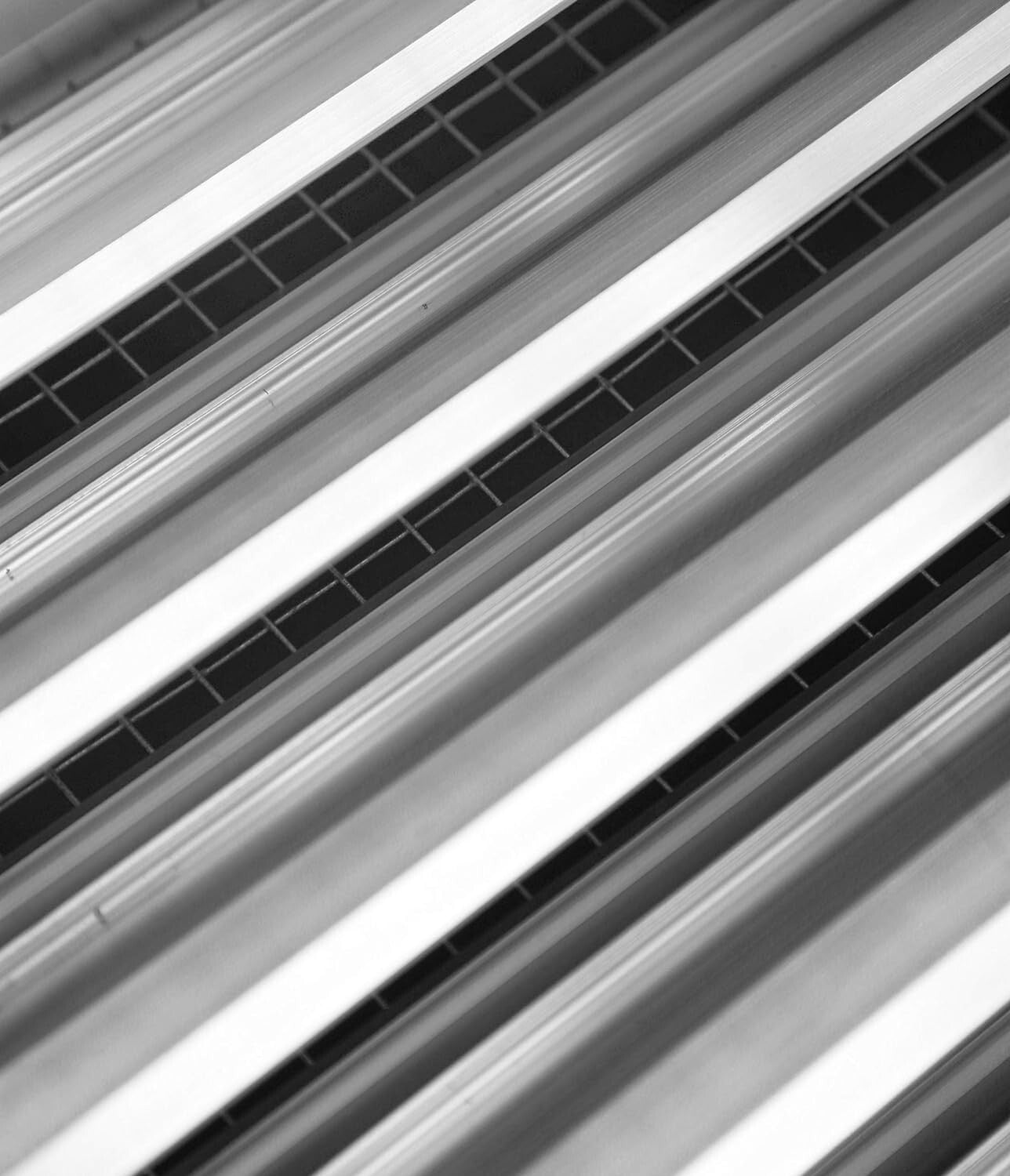 Elegant 14" x 24" Aluminum Exterior Louver Vent - Weather-Resistant & Pest-Proof