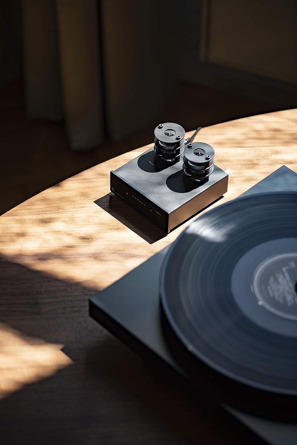 Audiophile-Grade Turntable in High Gloss Black with Sumiko Rainier Cartridge