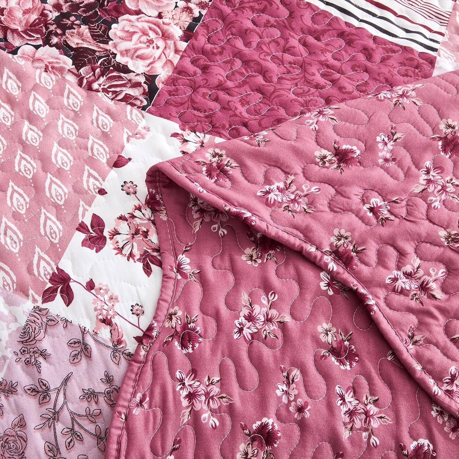 Elegant Floral King Bedspread Set - Lightweight & Hypoallergenic, 3-Piece