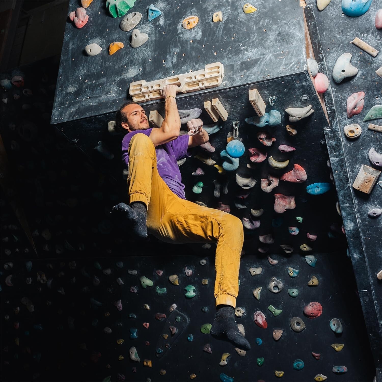 Durable Poplar Climbing Hangboard with Asymmetrical Holds - For Serious Training