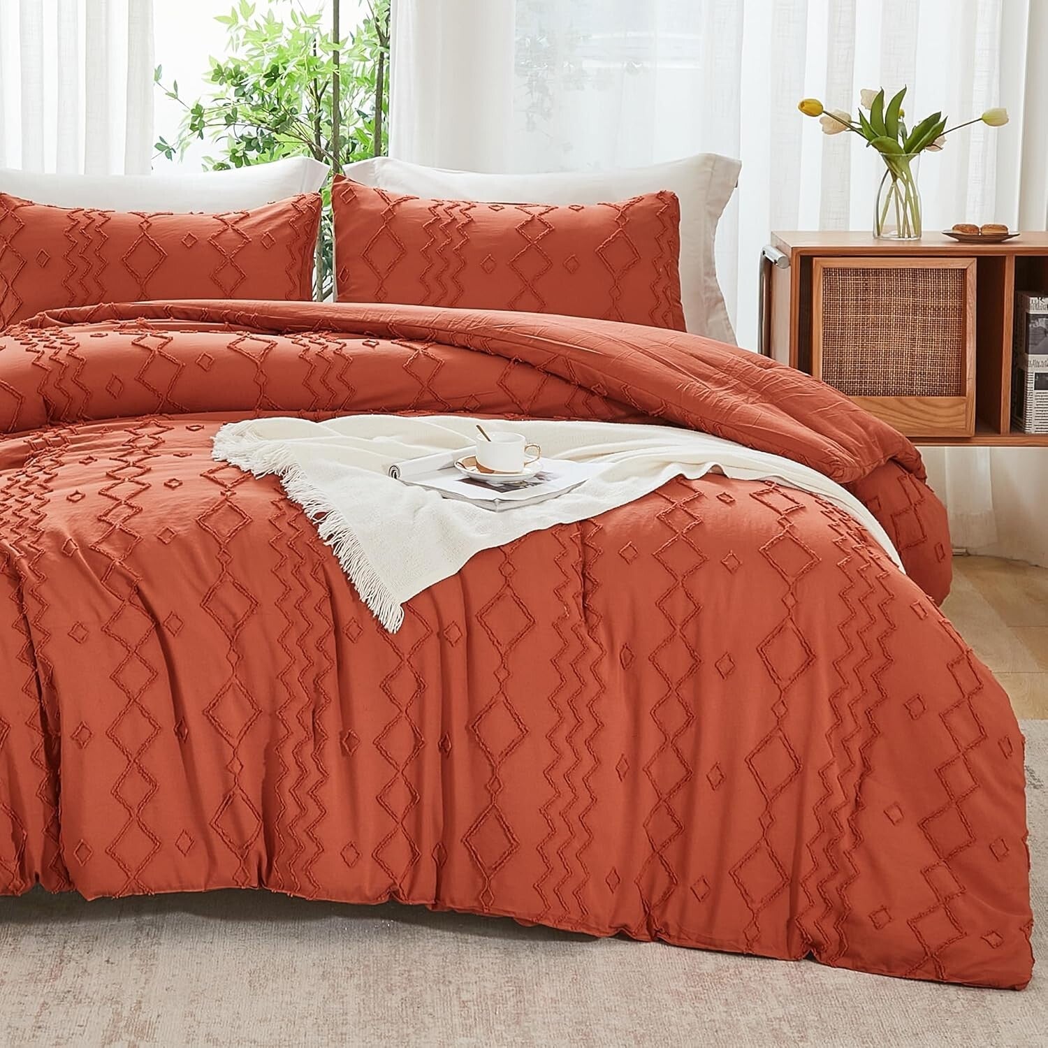 Luxurious 3-Piece Tufted Comforter Set in Terracotta - King Size Cozy Elegance