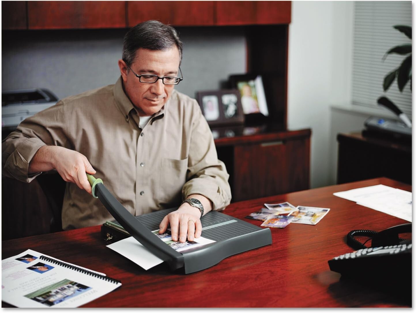 Guillotine Trimmer - 12" Cutting Length for 10 Sheets - Ideal for Home & Office