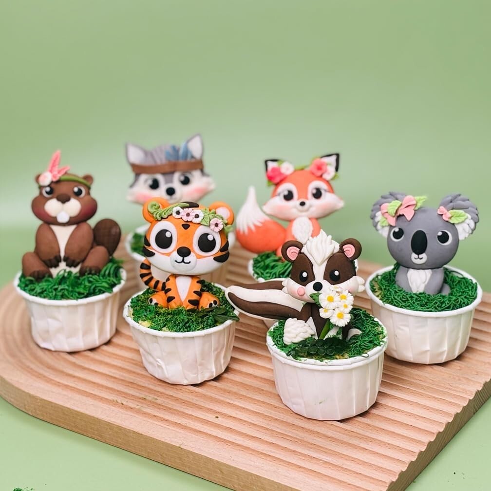 Food-Grade Woodland Animal Cake Topper Molds - Perfect for Kids' Parties