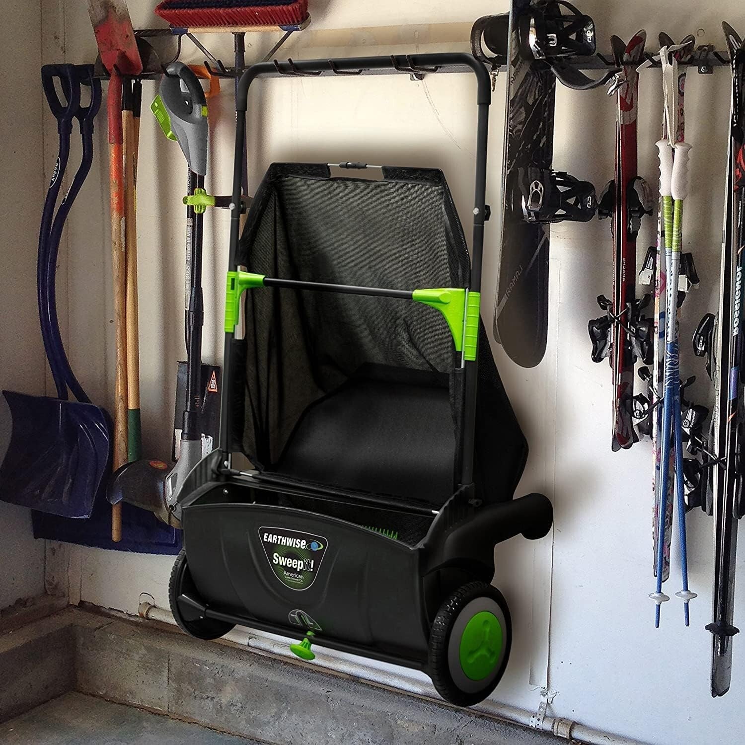 Earthwise 21” Leaf & Grass Manual Lawn Sweeper – Ultra Lightweight Solution