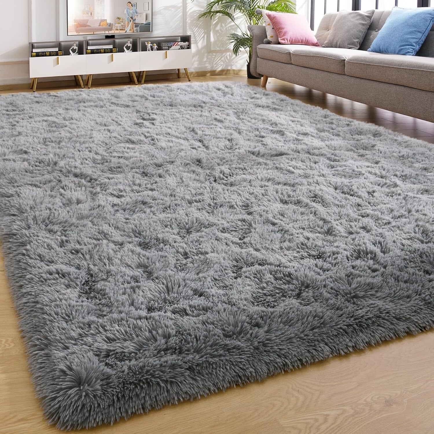 Durable 6' x 9' Machine Made Grey Area Rug - Water-Resistant Indoor Soft Carpet
