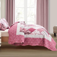 Load image into Gallery viewer, Elegant King Size Floral Pattern Bedspread - Lightweight, Reversible 3-Piece Set