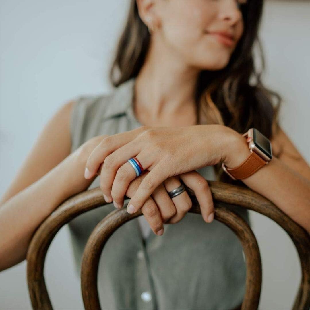 Elegant Unisex Silicone Wedding Ring - Stackable, 4.3mm Width, Breathable Design