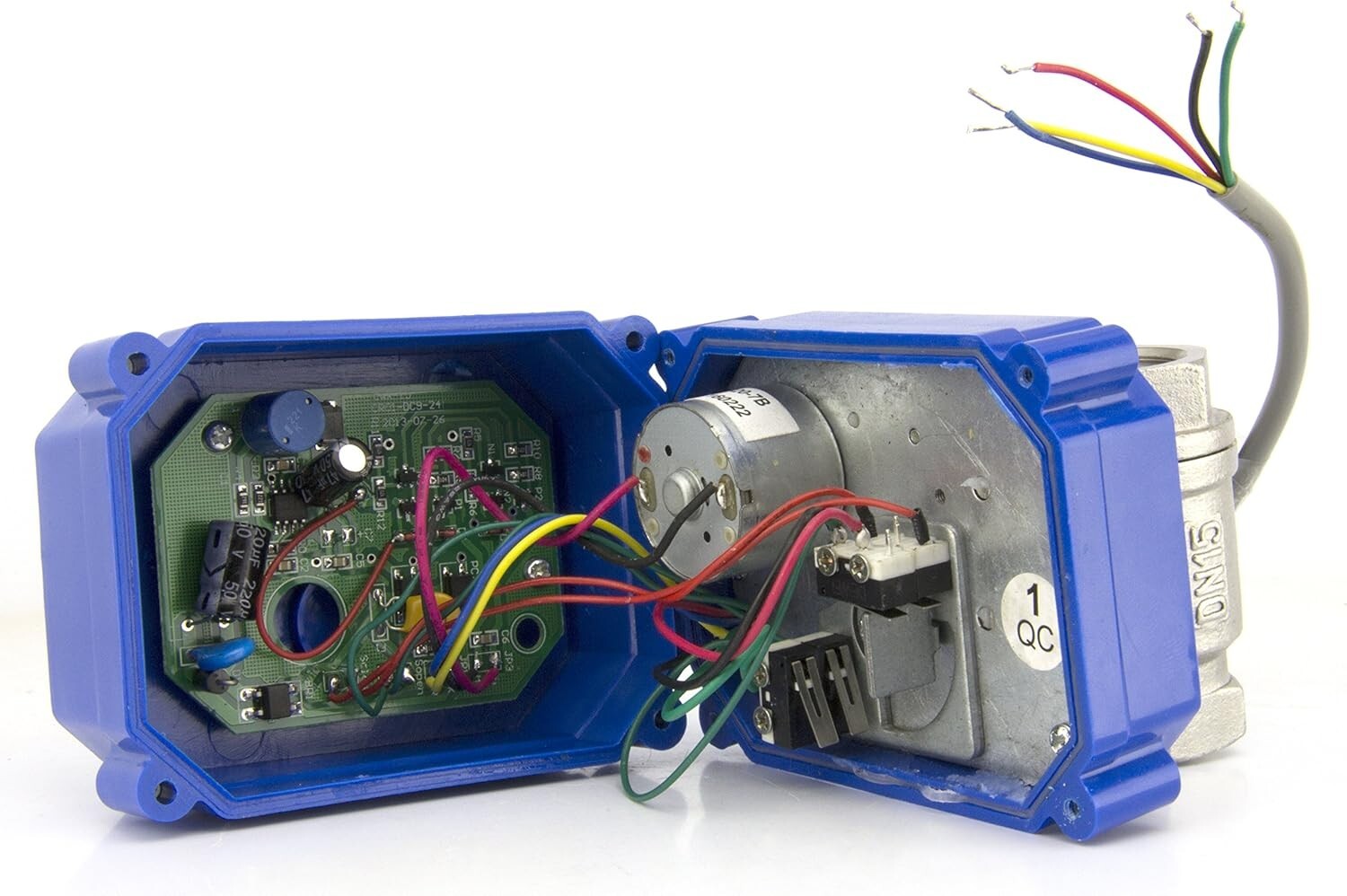 Energy-Efficient 1/2" Motorized Ball Valve - 9-24V DC, Ideal for Automation