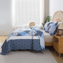 Load image into Gallery viewer, California King Quilt Set 120x120 - Rustic Winter Floral, 3-Pc Oversized Bedding