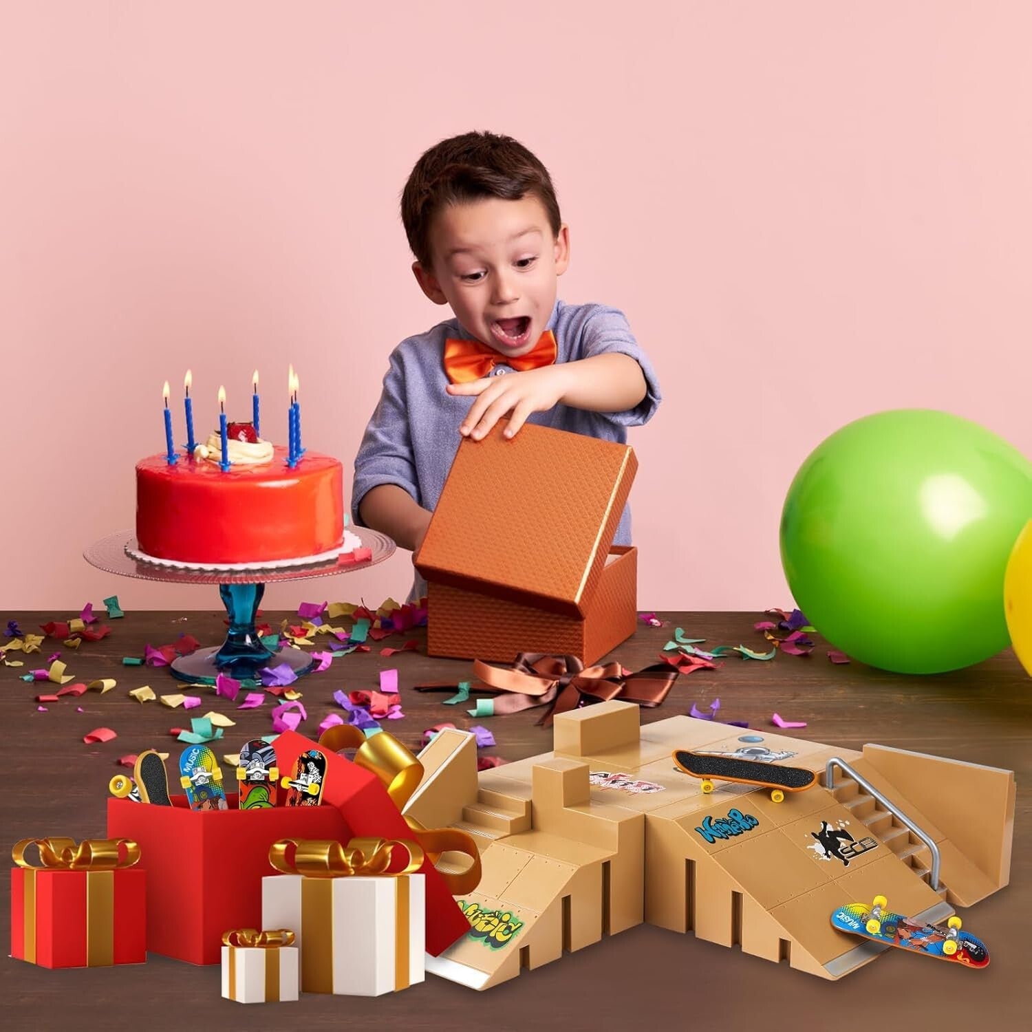 Customizable Fingerboard Skatepark with 8 Ramps & 4 Boards - Perfect Gift