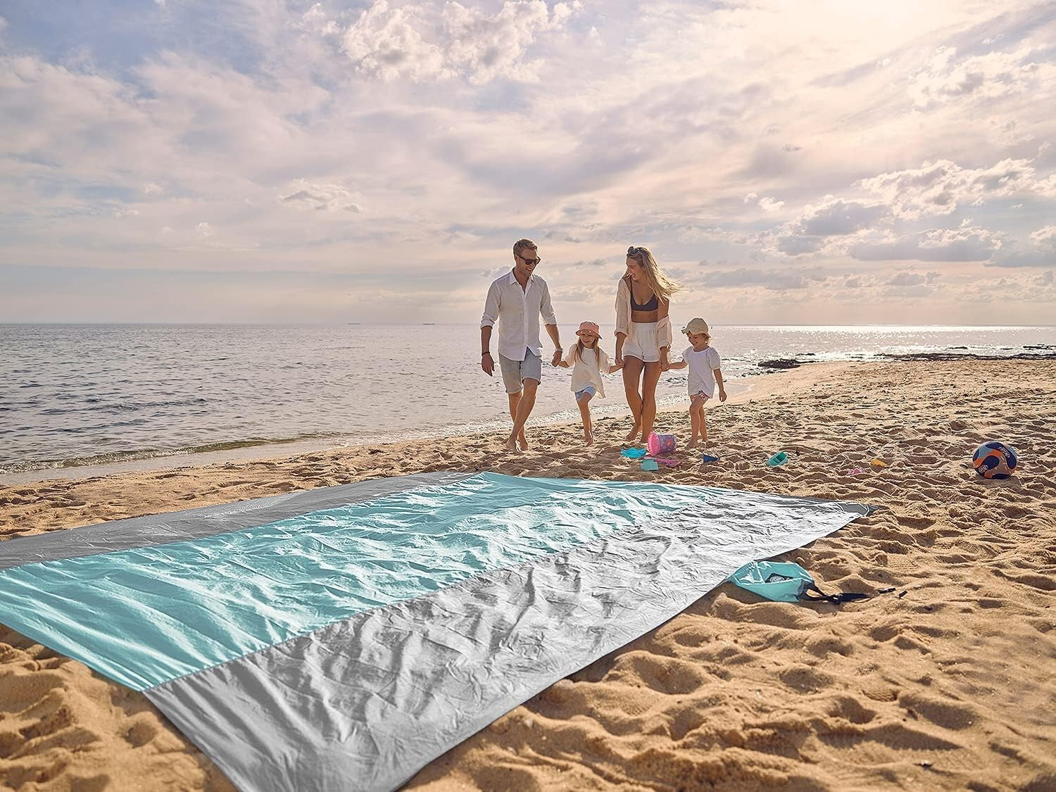 9x7 FT Sand-Free Beach Blanket - Waterproof, Lightweight, Perfect for Summer