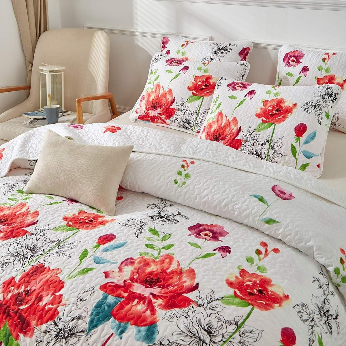 Reversible King Size Quilt Set with Floral Pattern - Summer Lightweight Comfort
