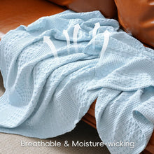 Load image into Gallery viewer, Breathable King Size Waffle Weave Blanket - Lightweight &amp; Cozy in Baby Blue