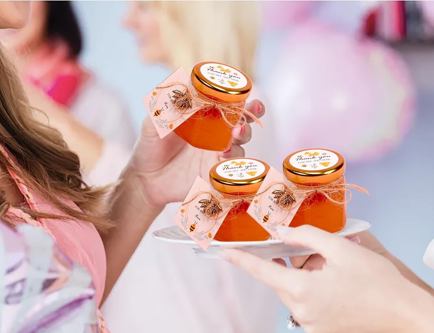 Elegant 1.5 oz Honey Jars with Gold Lids & Wood Dippers for Celebrations