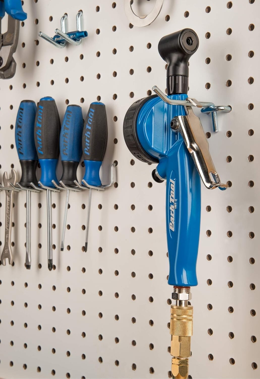 Efficient Blue Bicycle Shop Inflator – Lightweight, Durable, and Rebuildable