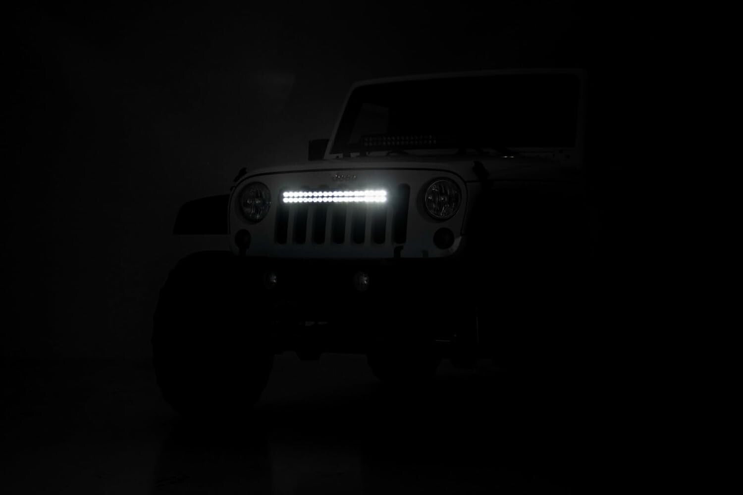 20-Inch CREE LED Light Bar with 9600 Lumens - Perfect for Nighttime Adventures