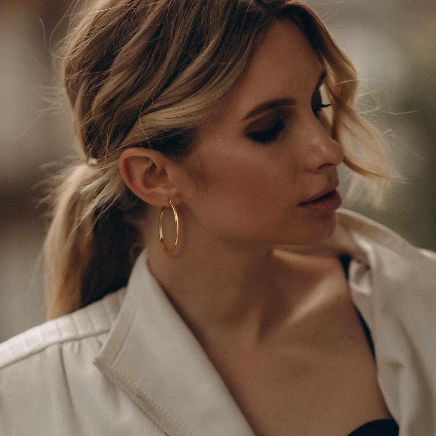 Timeless 14K Gold Hoop Earrings for Women - Secure Clasp and Gift-Ready Box