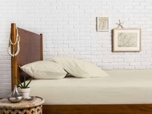 Load image into Gallery viewer, Soft &amp; Heavyweight Egyptian Cotton King Fitted Sheet - Luxurious 1000 TC Comfort