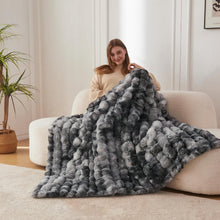Load image into Gallery viewer, Soft Bubble-Shaped Faux Fur Throw 50x60 - Modern Elegant Blanket for All Seasons