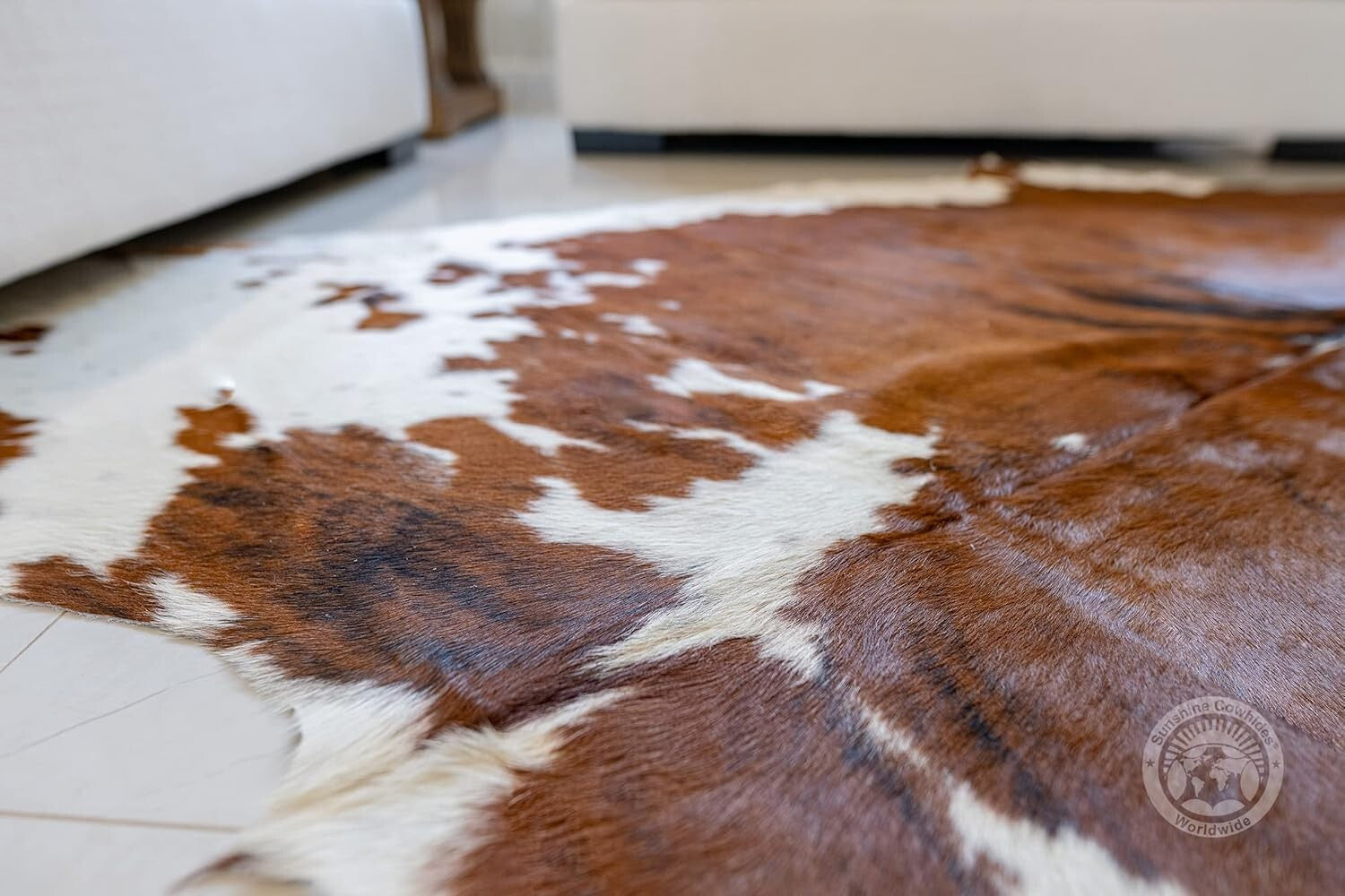 Rustic & Durable Brown/Cream Cowhide Rug - Unique Animal Shape 6x8 Ft Design