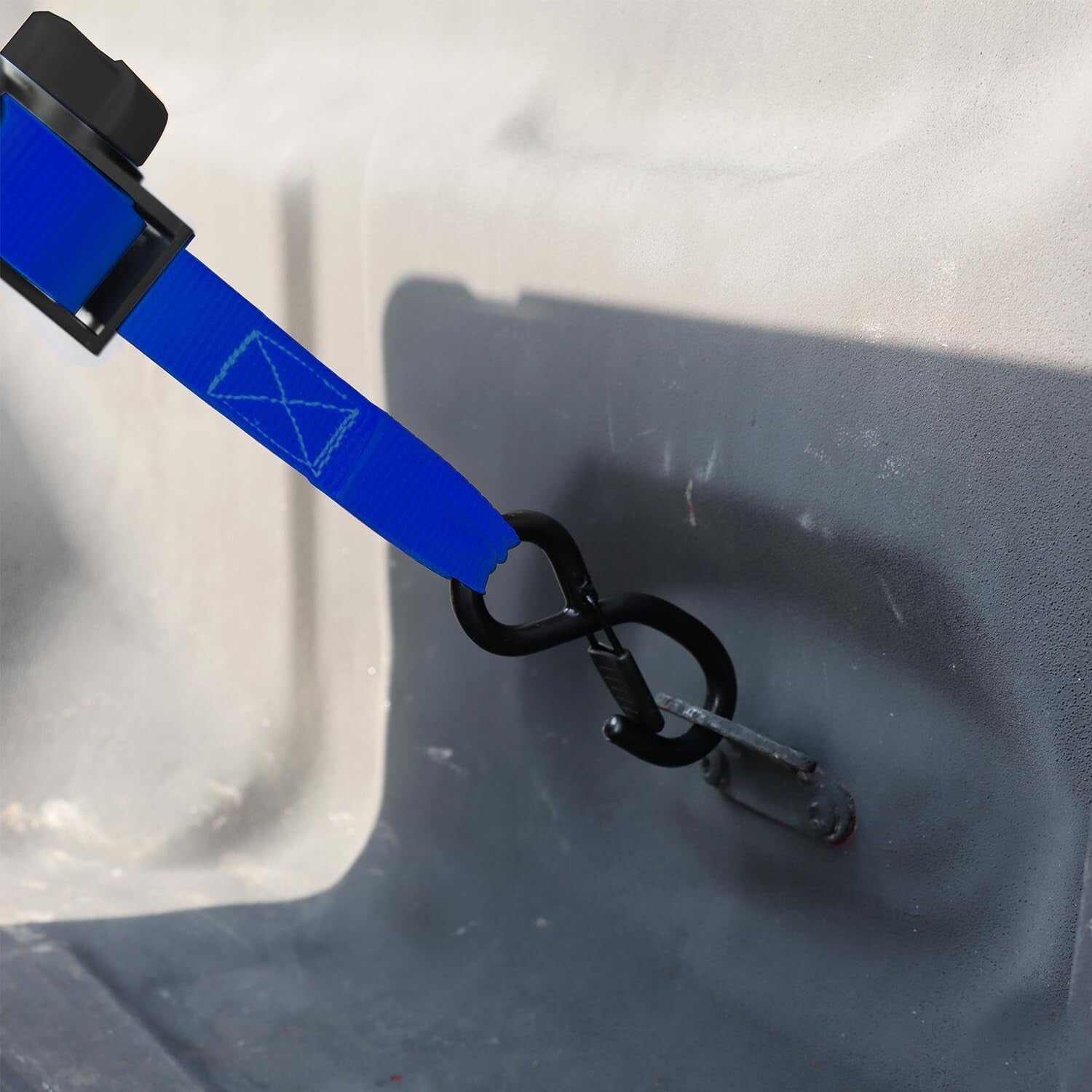 Durable Ratchet Strap Set with Safety Hooks - Ideal for Trucks and Trailers