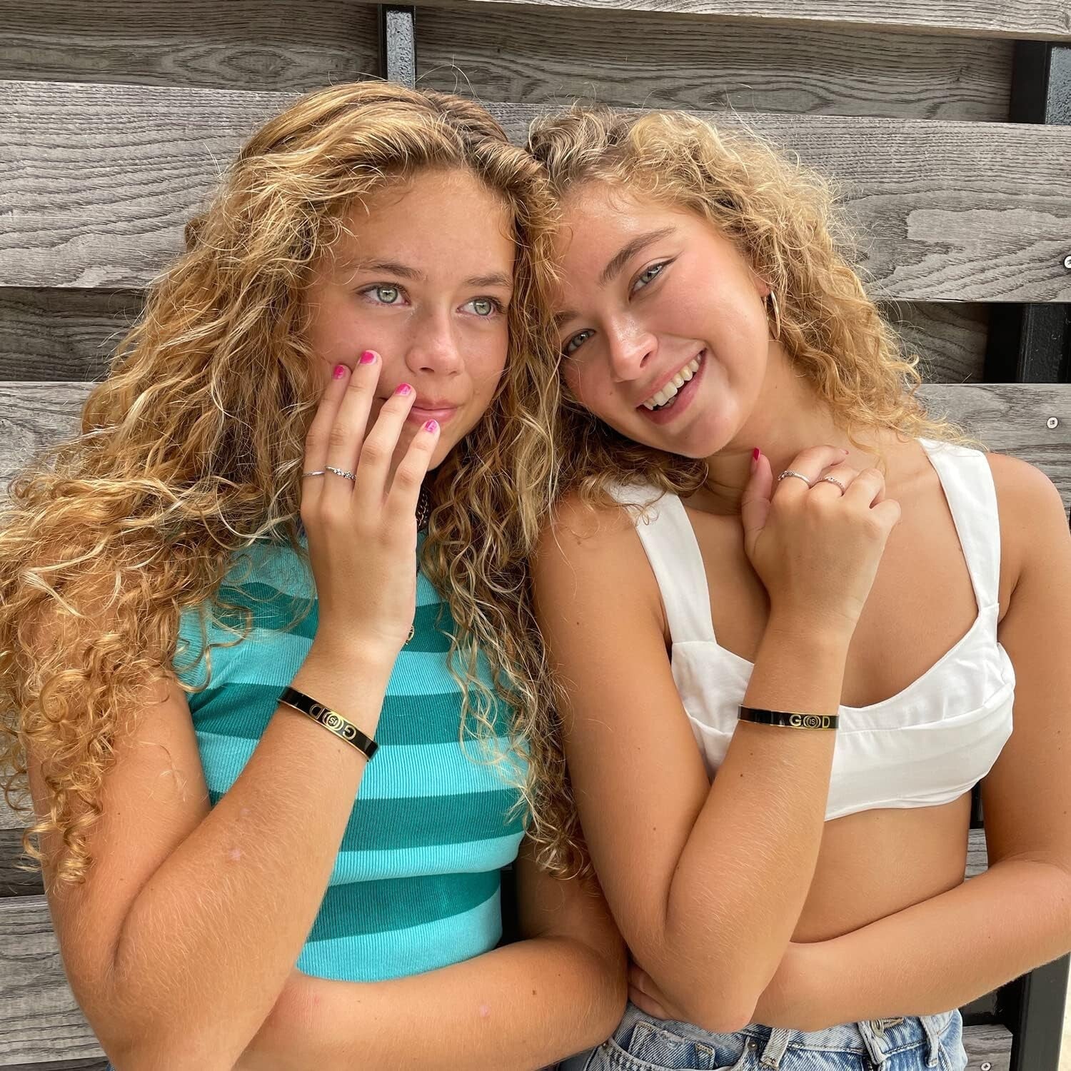 Retirement Gift for Women: Elegant Wave Bracelet with Sentimental Message Card