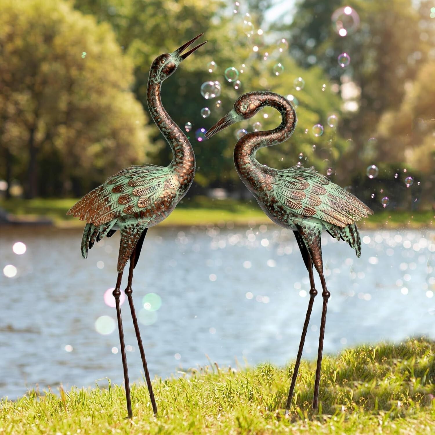 Elegant Hand-Painted Heron Garden Statue - Perfect Outdoor Gift for All Seasons