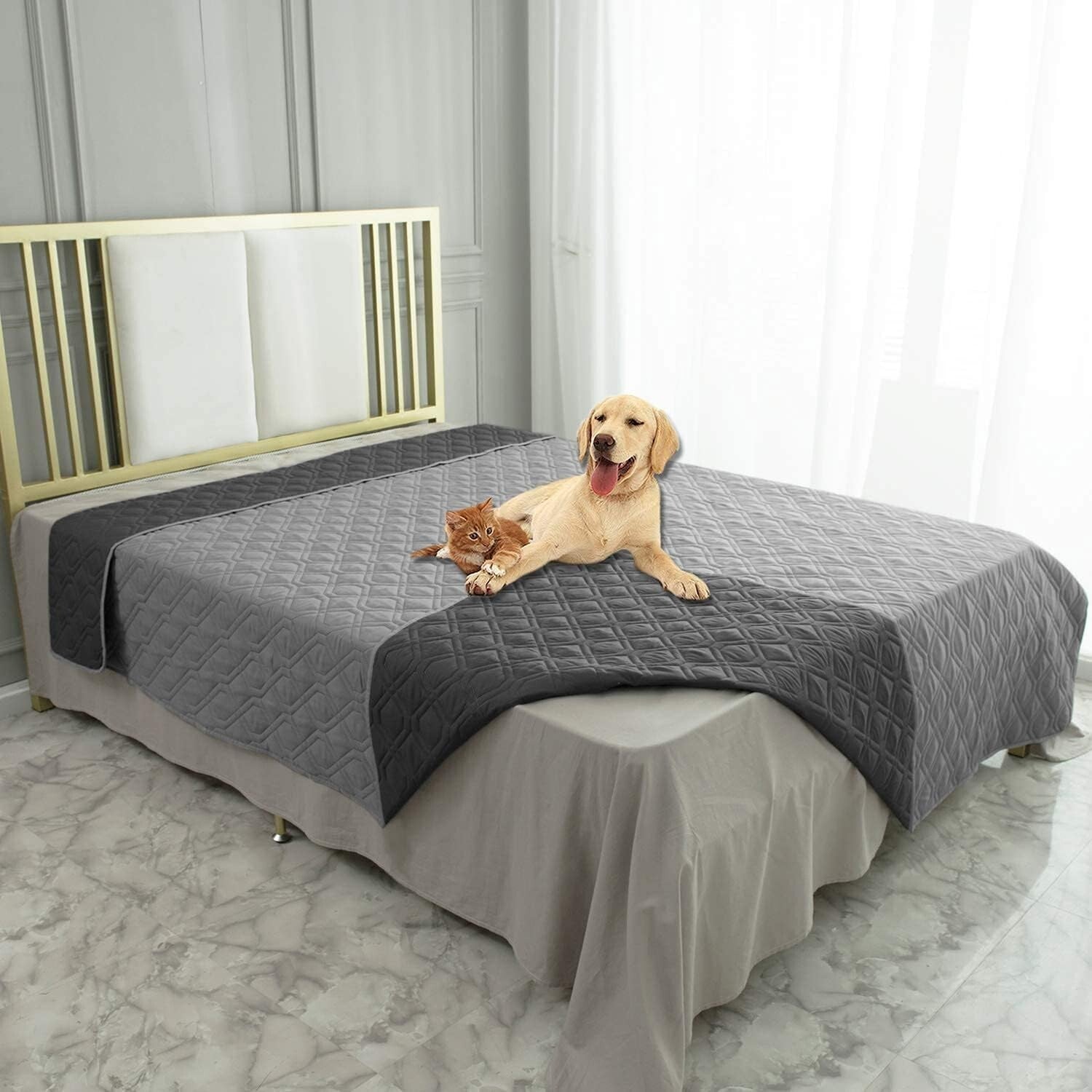 Elegant Microfiber Pet Blanket for Furniture - Waterproof and Reversible Design