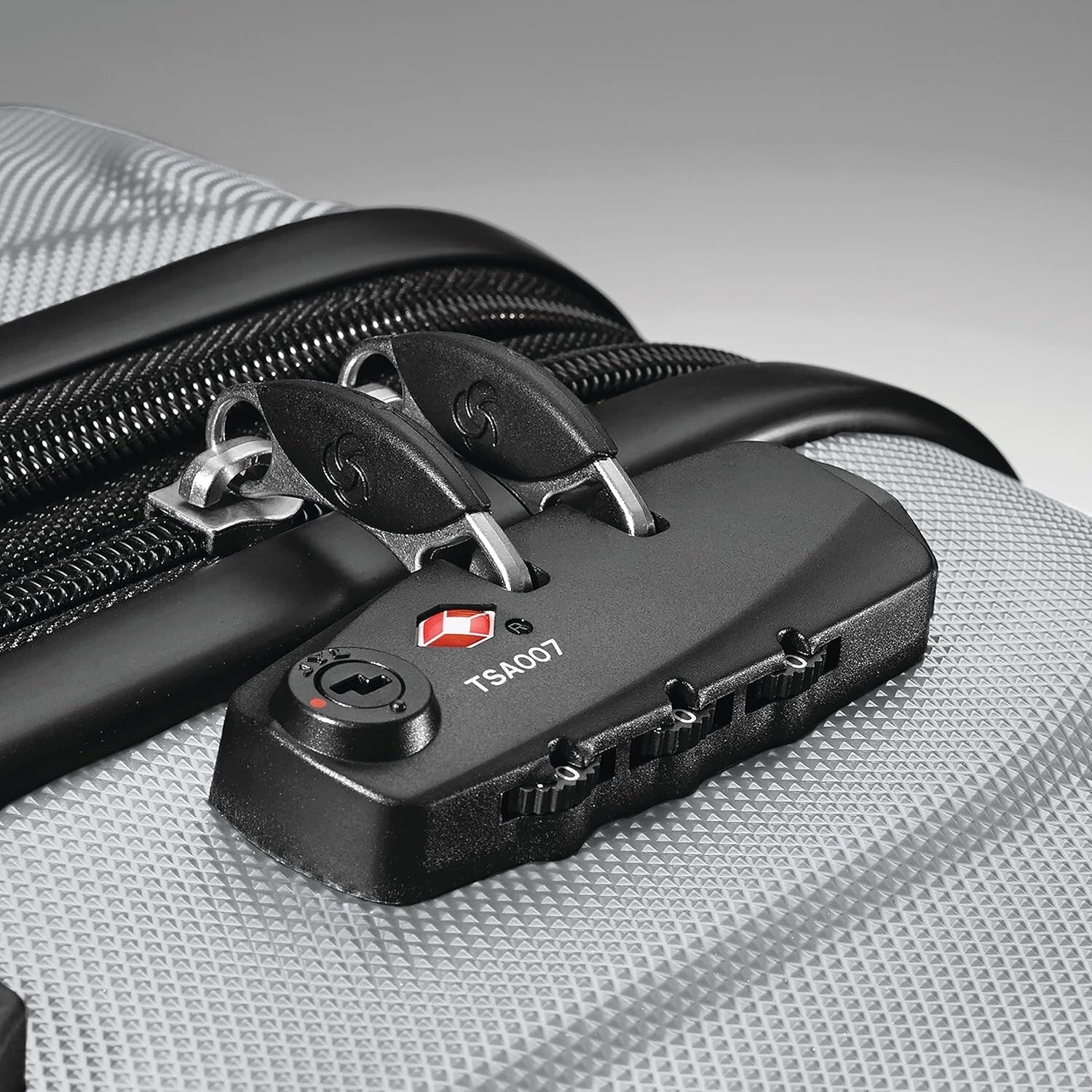 Omni PC 28-Inch Expandable Hardside Spinner Luggage - Silver, 10-Year Warranty