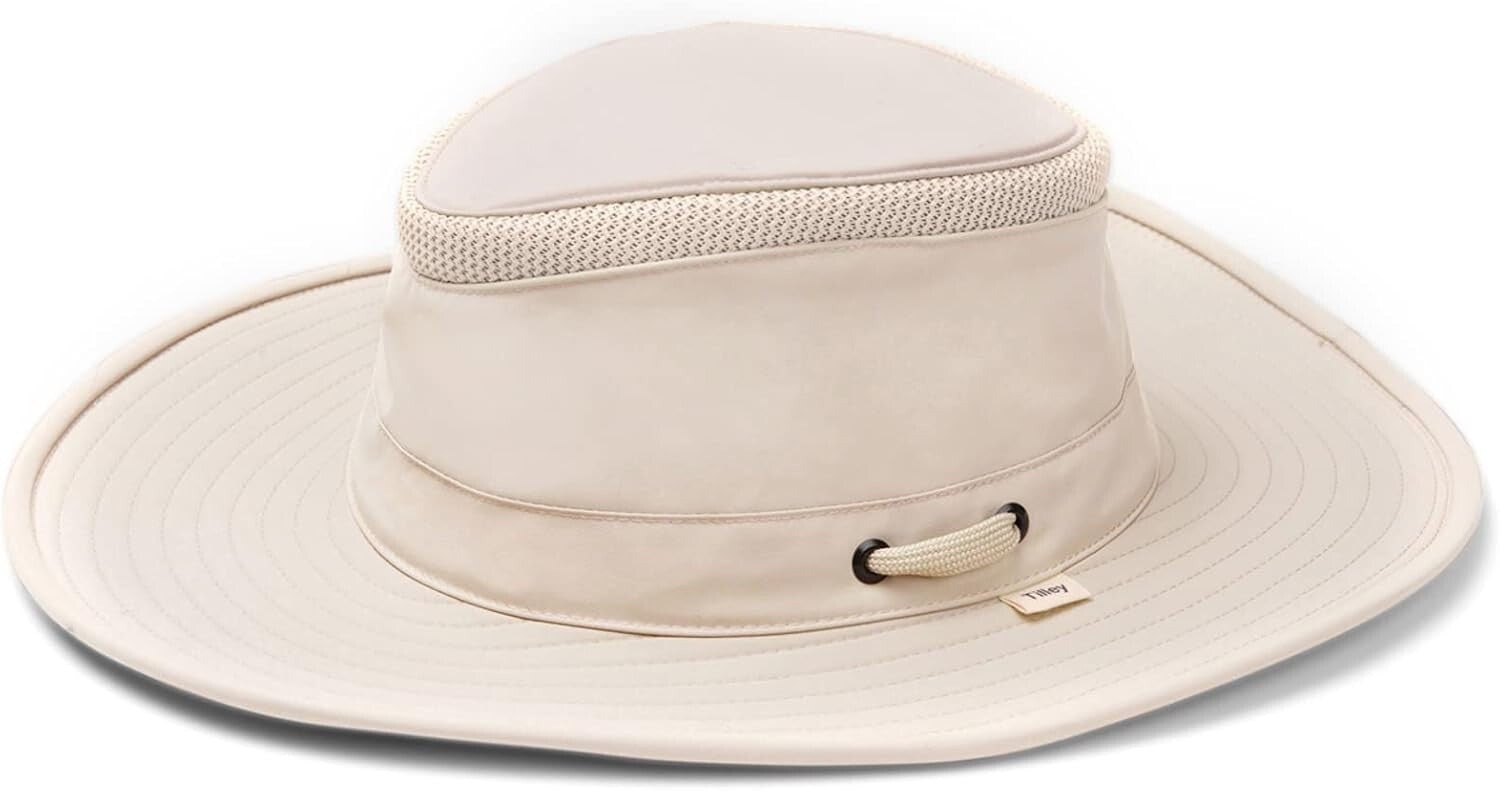 Lightweight Outdoor Hat with Airflow Mesh Panels & Broad Brim for Sun Protection