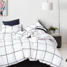 Load image into Gallery viewer, Soft Cotton White Grid Comforter Set Full with 2 Pillowcases - Winter Essential