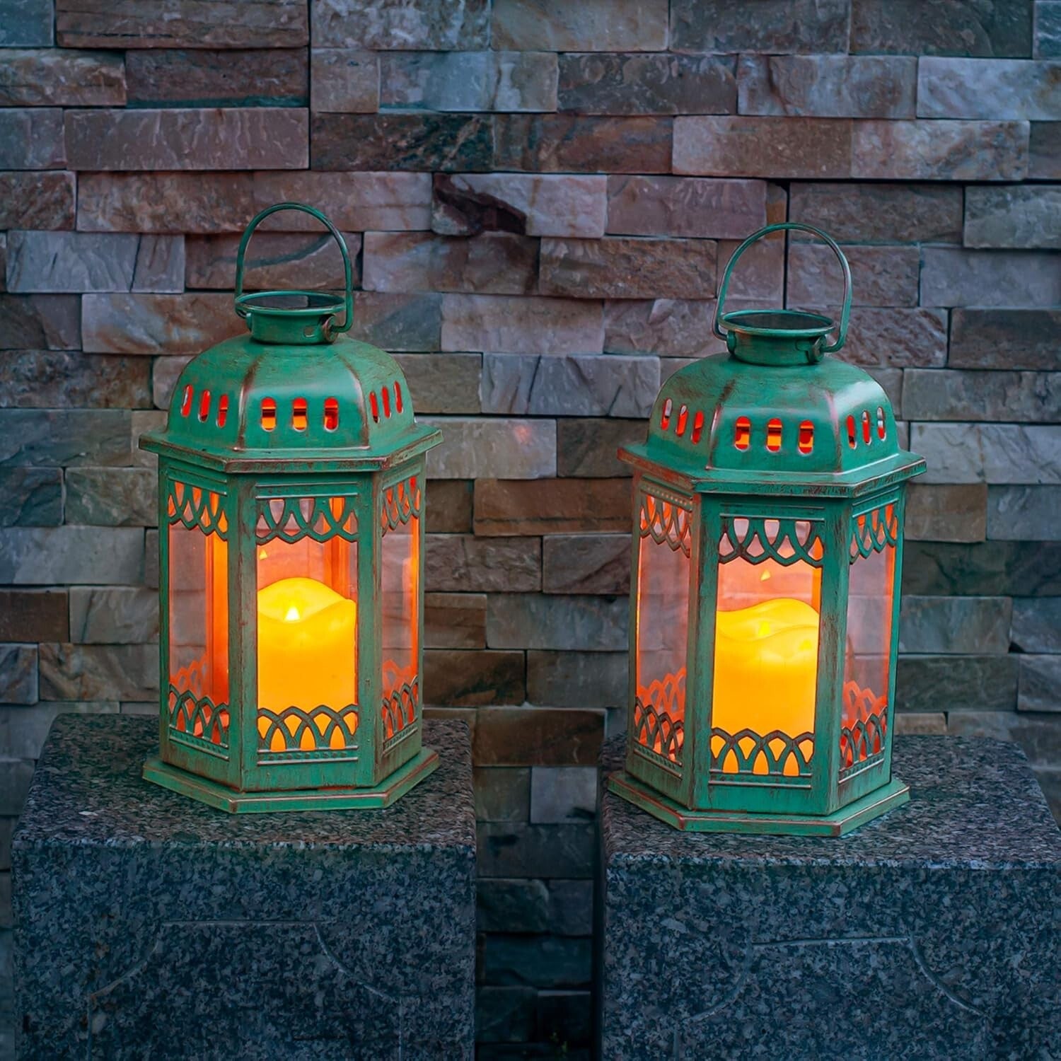 Elegant Antique Solar Lanterns 2-Pack with Flickering Candle LED - Waterproof