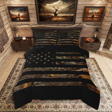 Load image into Gallery viewer, Rustic Camouflage Quilt Set - American Flag Design for Teen and Kids Bedroom