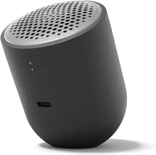 Load image into Gallery viewer, Efficient Pilo 2 Fabric Shaver - Rechargeable for Long-lasting Lint Removal