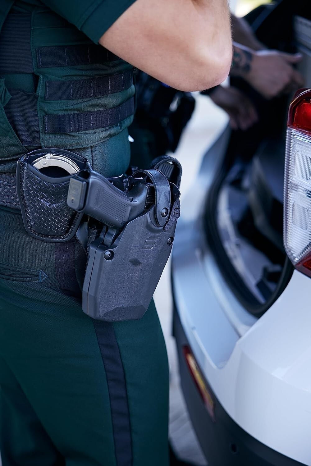 Open Top Handcuff Case for Duty Belt - Durable Black Leather Utility Holder