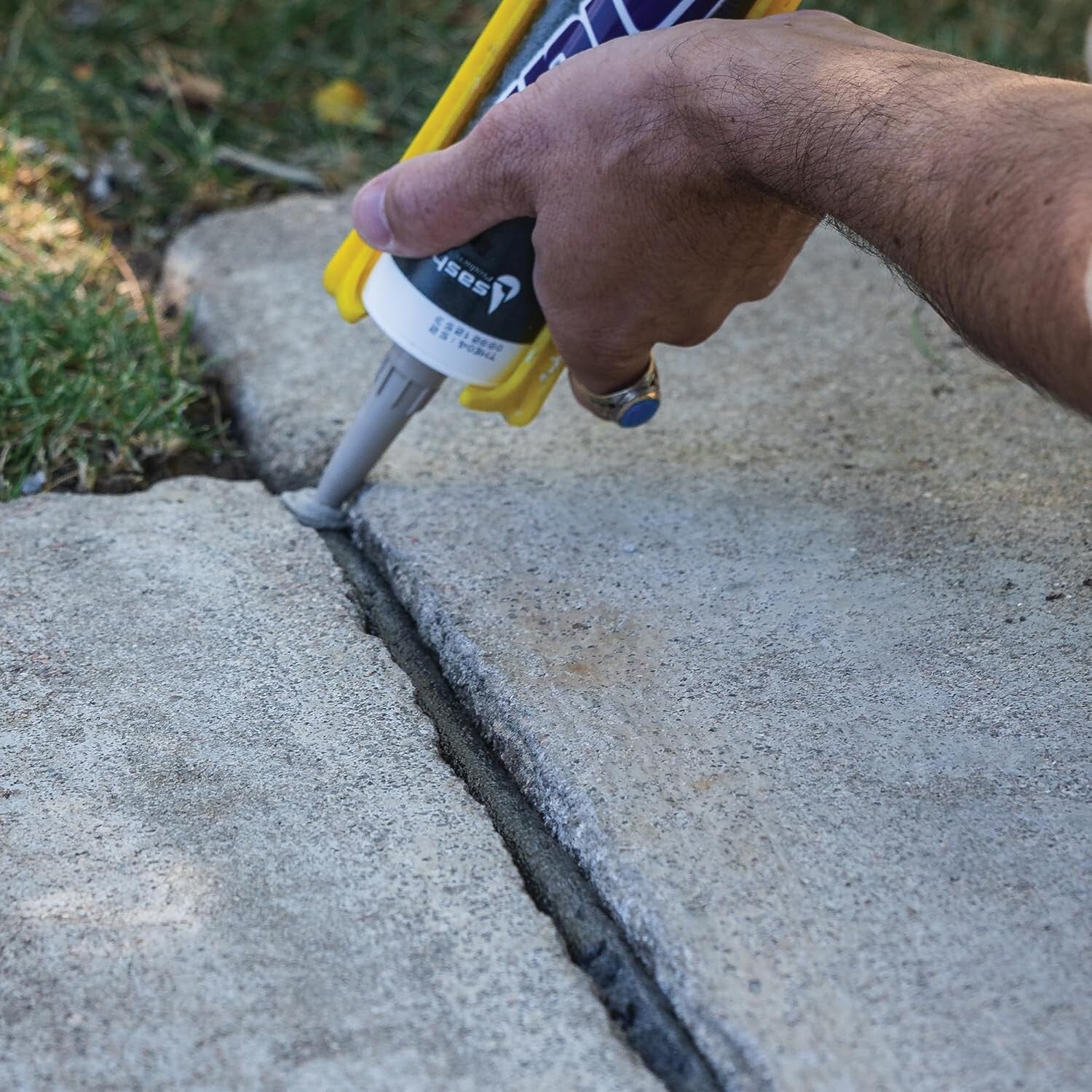 Durable Concrete Repair Sealant - 10.5oz Cartridge, Easy to Apply Solution