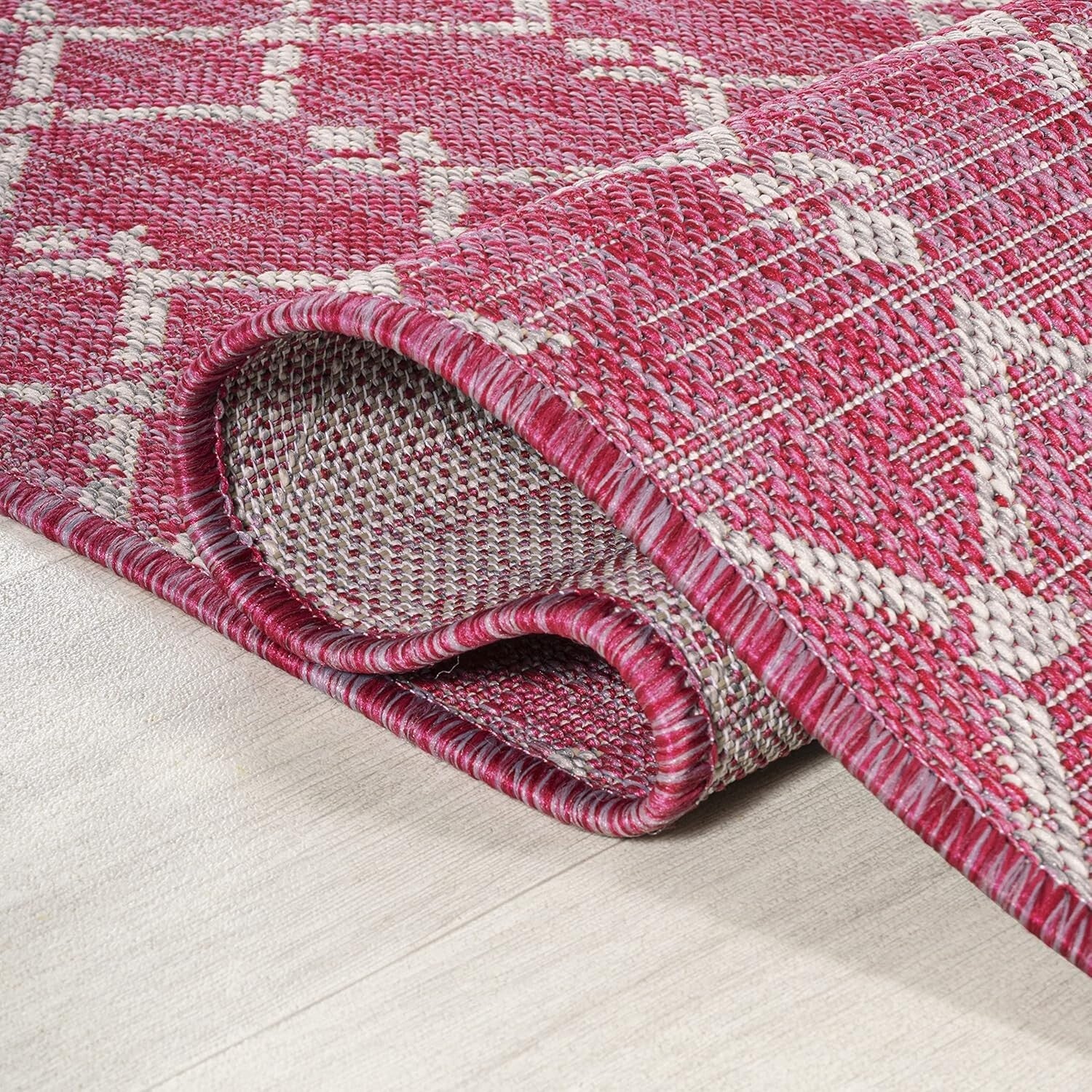 Stylish Fuchsia/Gray Outdoor Rug – 4x6 Low Pile, Stain Resistant & Pet Friendly