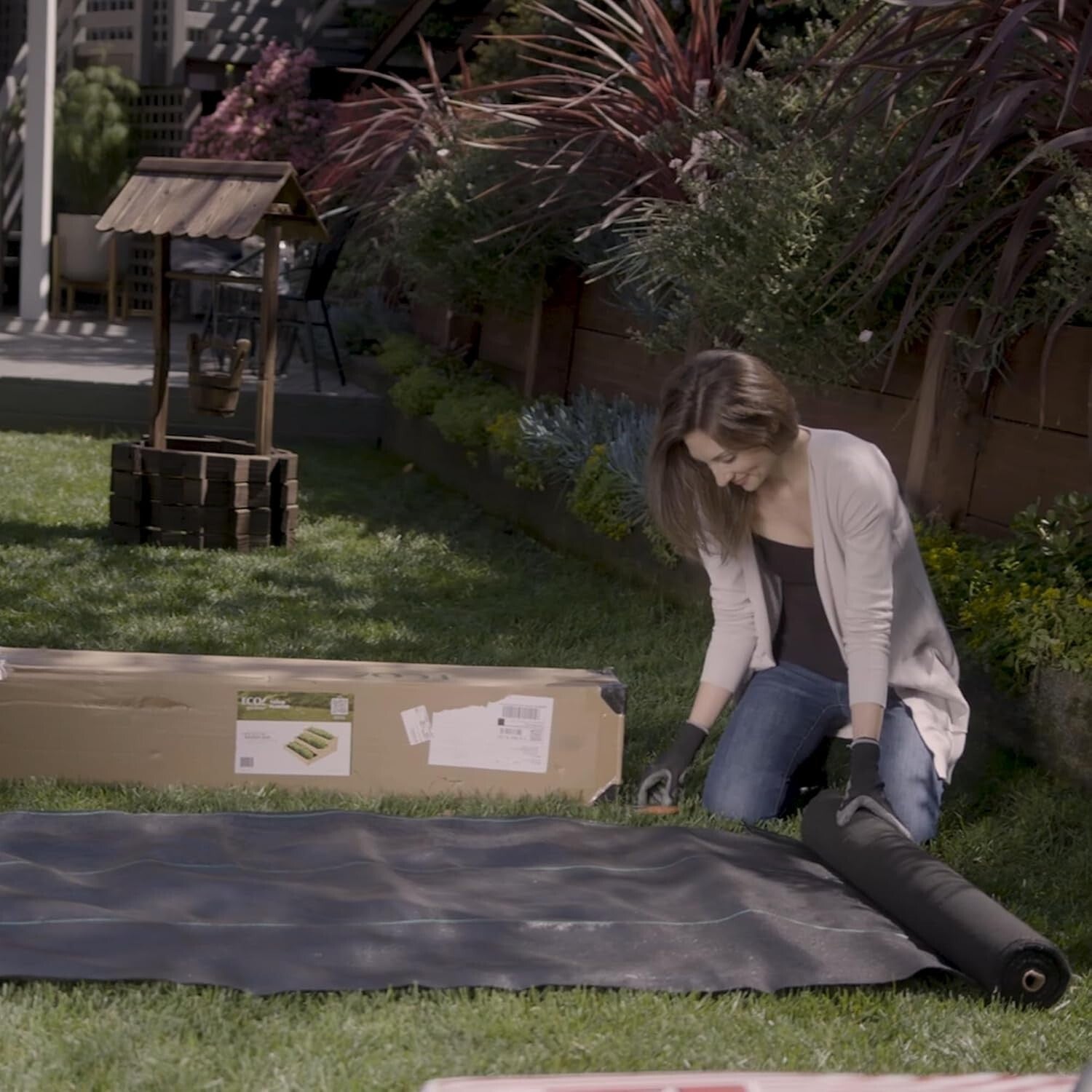 Eco-Friendly 5oz Landscape Fabric Weed Control Mat - 3ft x 100ft for Gardens